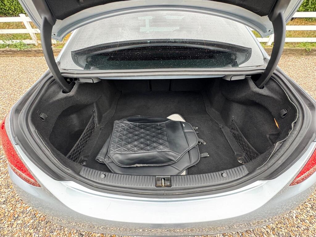 Mercedes-Benz C Class 2.1 C220d AMG Line (Premium) 7G-Tronic+ Euro 6 (s/s) 4dr thumbnail 41