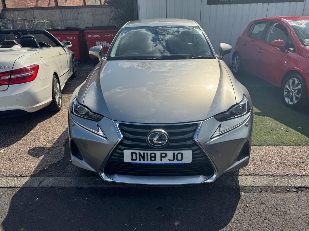 Lexus IS
