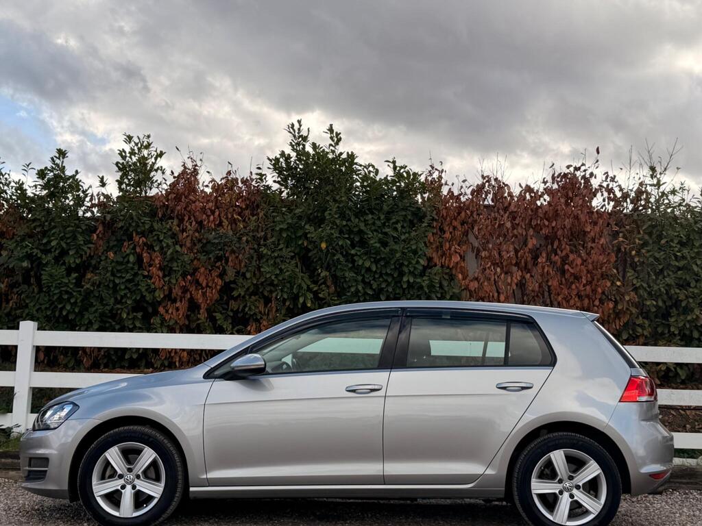 2015 Volkswagen Golf thumbnail 16