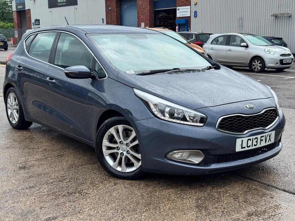 Kia Ceed Hatchback 1.6 CRDi EcoDynamics 2 Euro 5 (s/s) 5dr