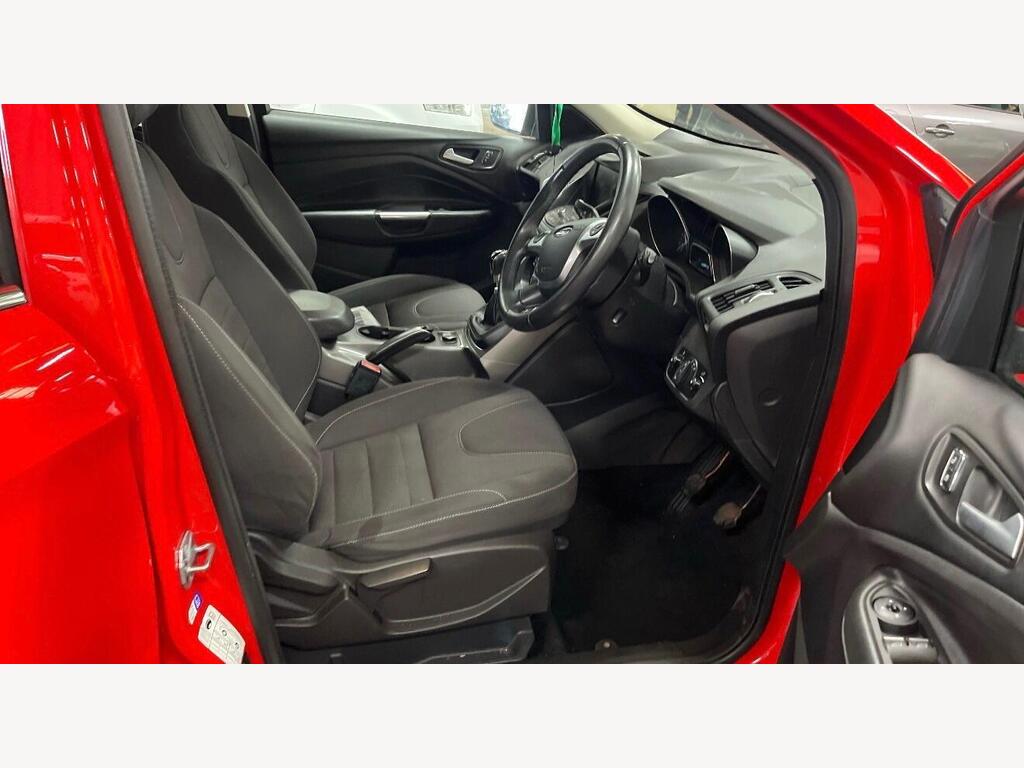 2016 Ford Kuga thumbnail 8