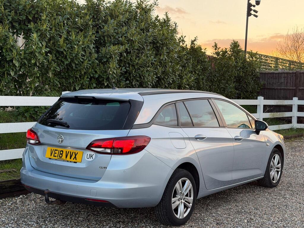 2018 Vauxhall Astra thumbnail 12