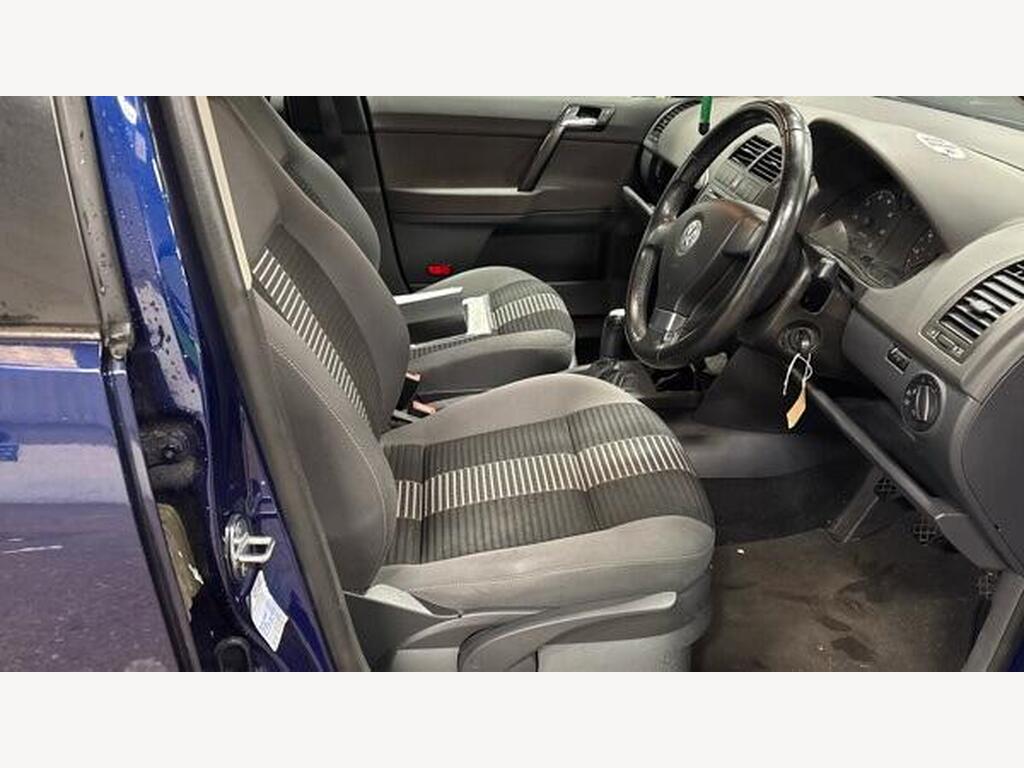 2009 Volkswagen Polo thumbnail 9