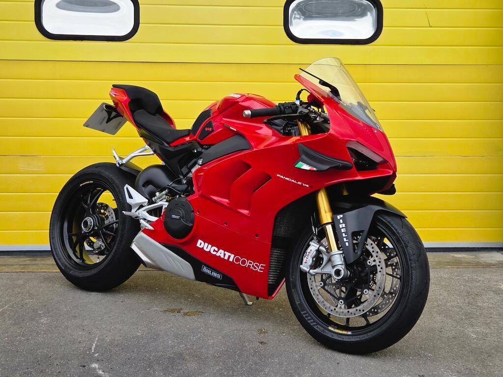Ducati Panigale V4S