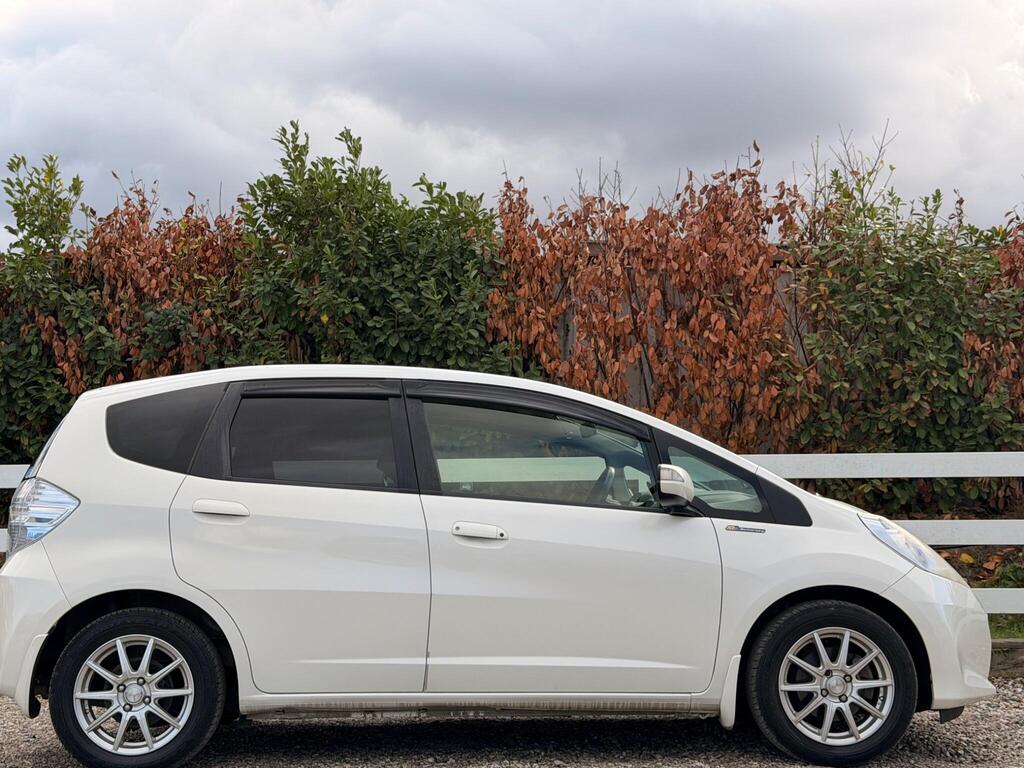 2012 Honda Jazz thumbnail 16
