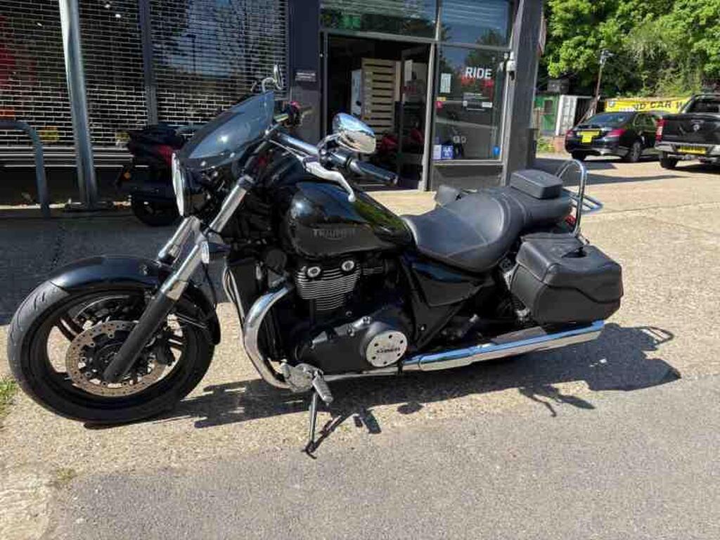 Triumph Thunderbird 1700