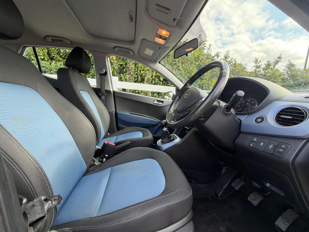 2015 Hyundai i10 thumbnail 20