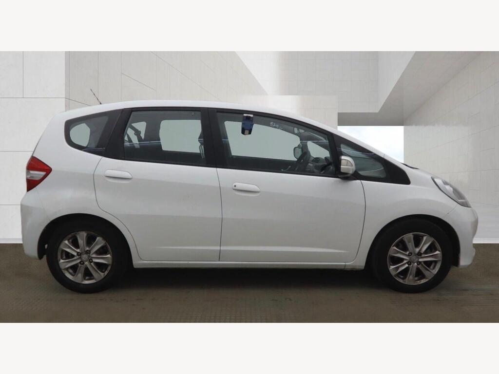 2013 Honda Jazz thumbnail 3