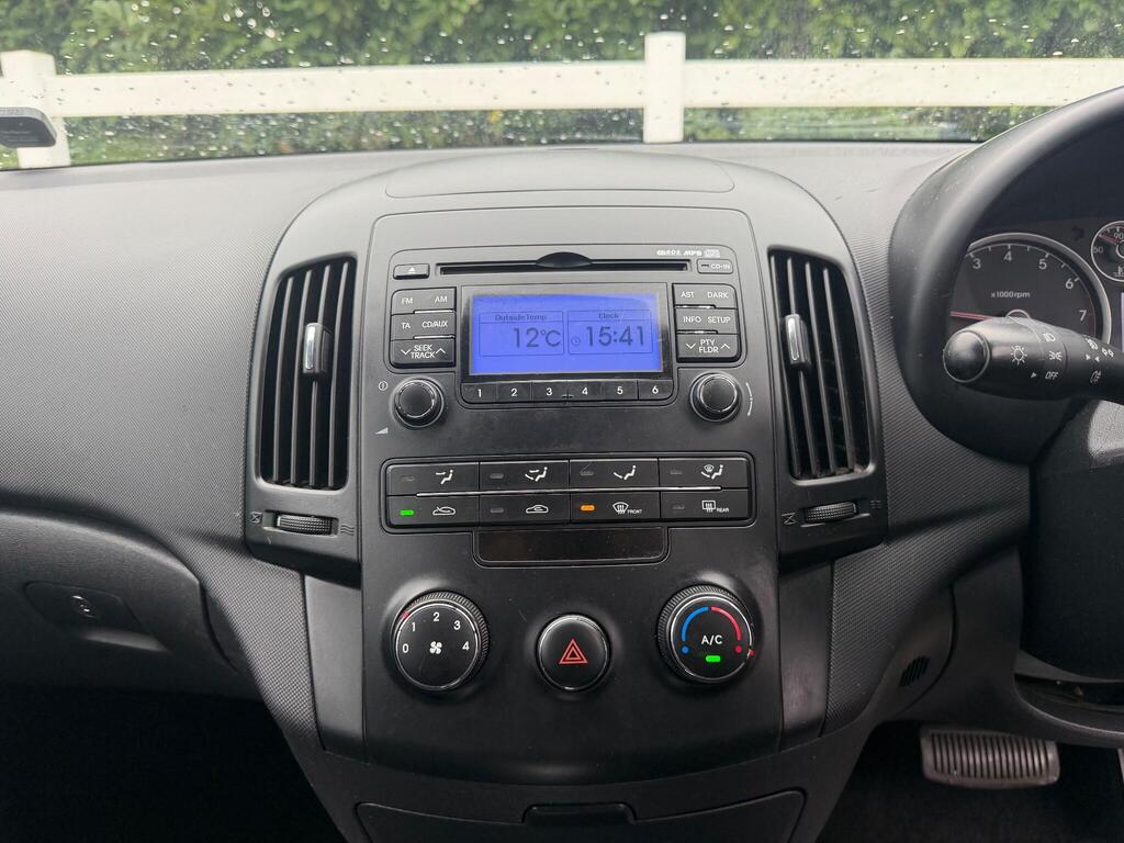 2011 Hyundai i30 thumbnail 22