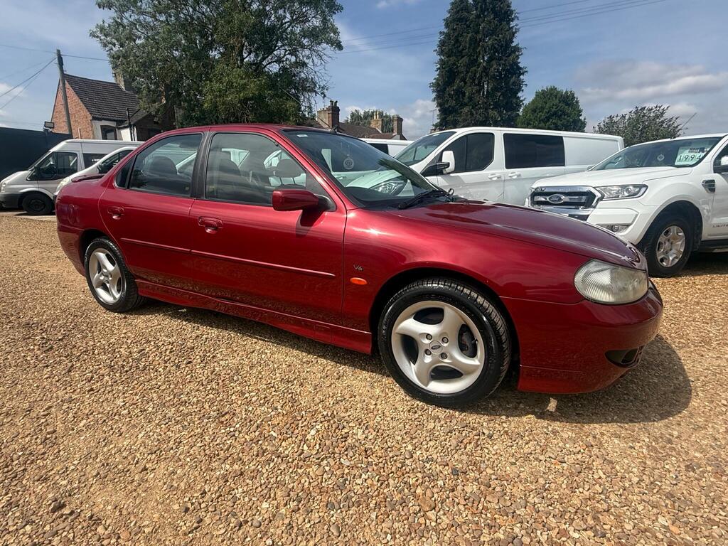 Ford Mondeo Saloon 2.5 ST-24 4dr