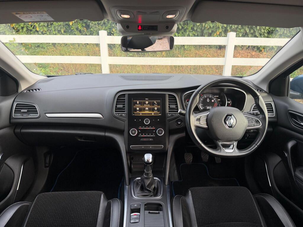 2016 Renault Megane thumbnail 15
