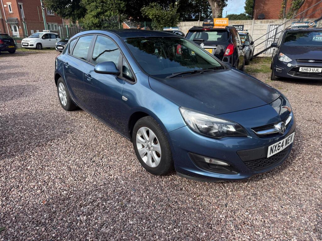 Vauxhall Astra Hatchback 1.4 16v Design Euro 5 5dr