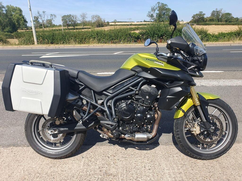 Triumph Tiger 800 Adventure 800