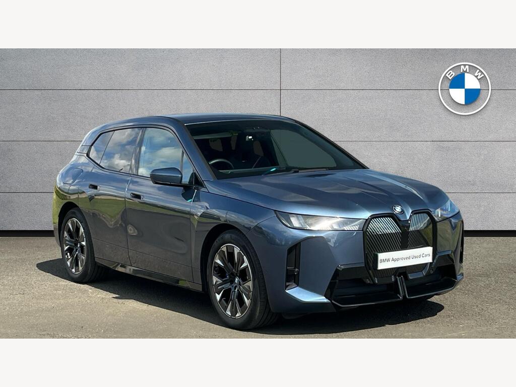 BMW iX