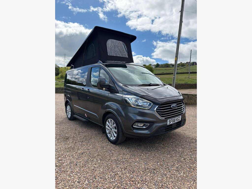 Ford Transit Custom Van Conversion Campervan Camper Day van Motorhome Off Grid