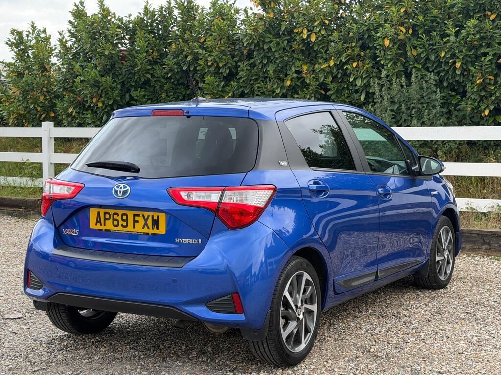 2020 Toyota Yaris thumbnail 14