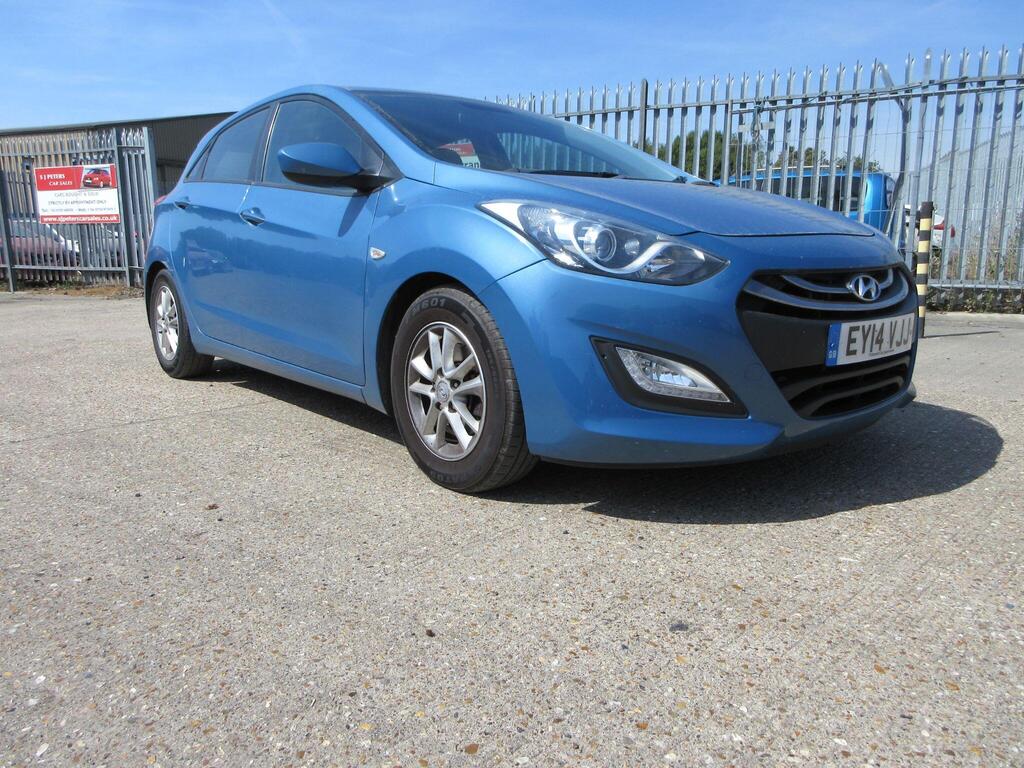 Hyundai i30 Hatchback 1.6 CRDi Blue Drive Active Euro 5 (s/s) 5dr