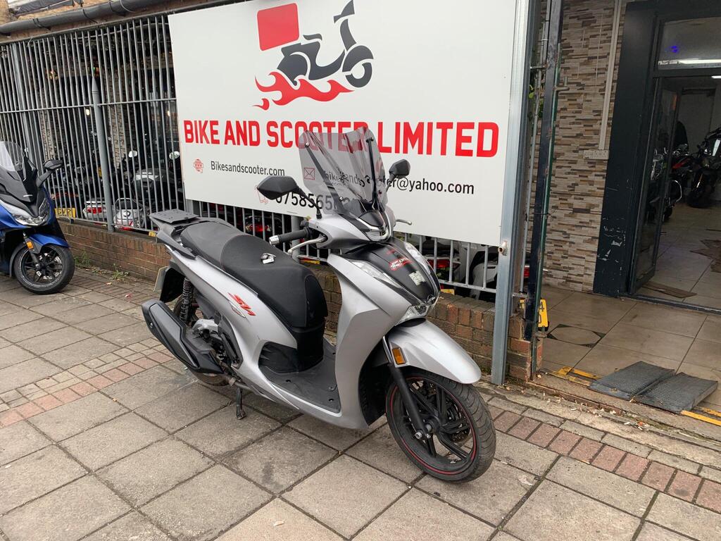 Honda SH350i Scooter 350 CVT V-Belt Euro 5