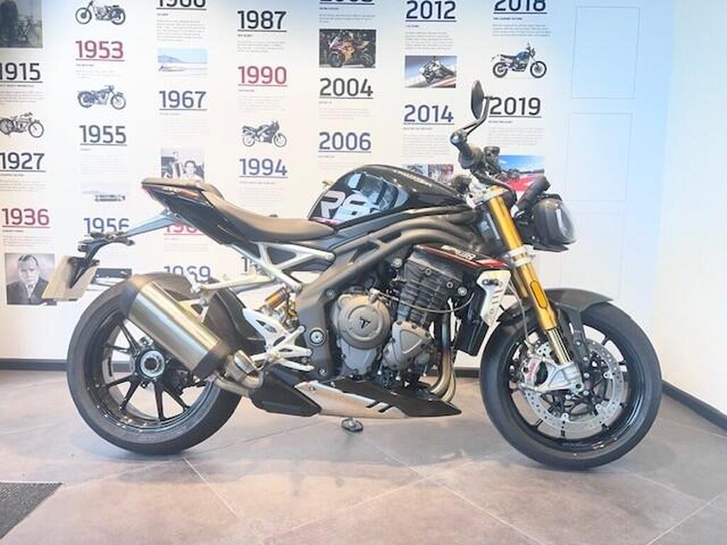 Triumph Speed Triple 1200