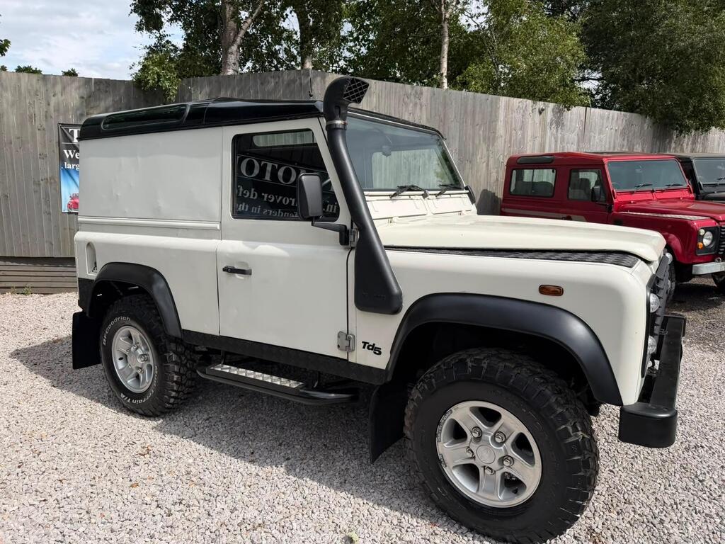 Land Rover Defender 90 SUV 2.5 TD5 Hard Top SUV SWB