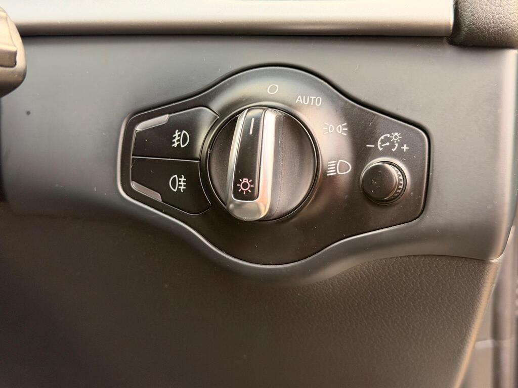 2014 Audi A4 Avant thumbnail 33