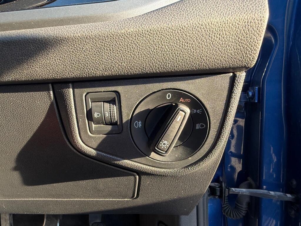 2020 Volkswagen Polo thumbnail 23