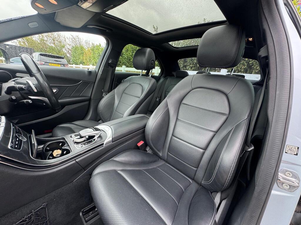 Mercedes-Benz C Class 2.1 C220d AMG Line (Premium) 7G-Tronic+ Euro 6 (s/s) 4dr thumbnail 16