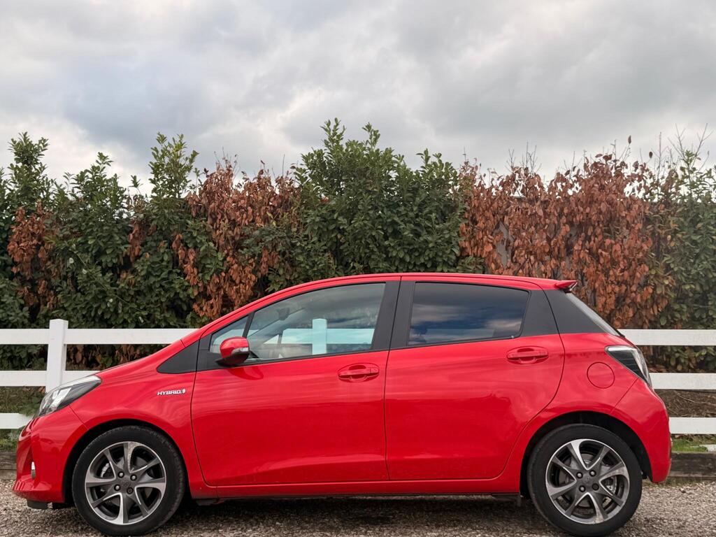2014 Toyota Yaris thumbnail 13