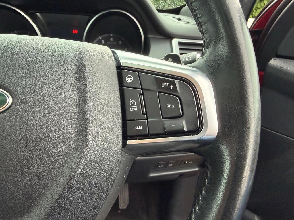 Land Rover Discovery Sport 2.0 Si4 HSE Auto 4WD Euro 6 (s/s) 5dr thumbnail 33