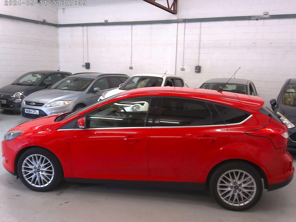 Ford Focus Hatchback 1.0T EcoBoost Zetec Euro 5 (s/s) 5dr