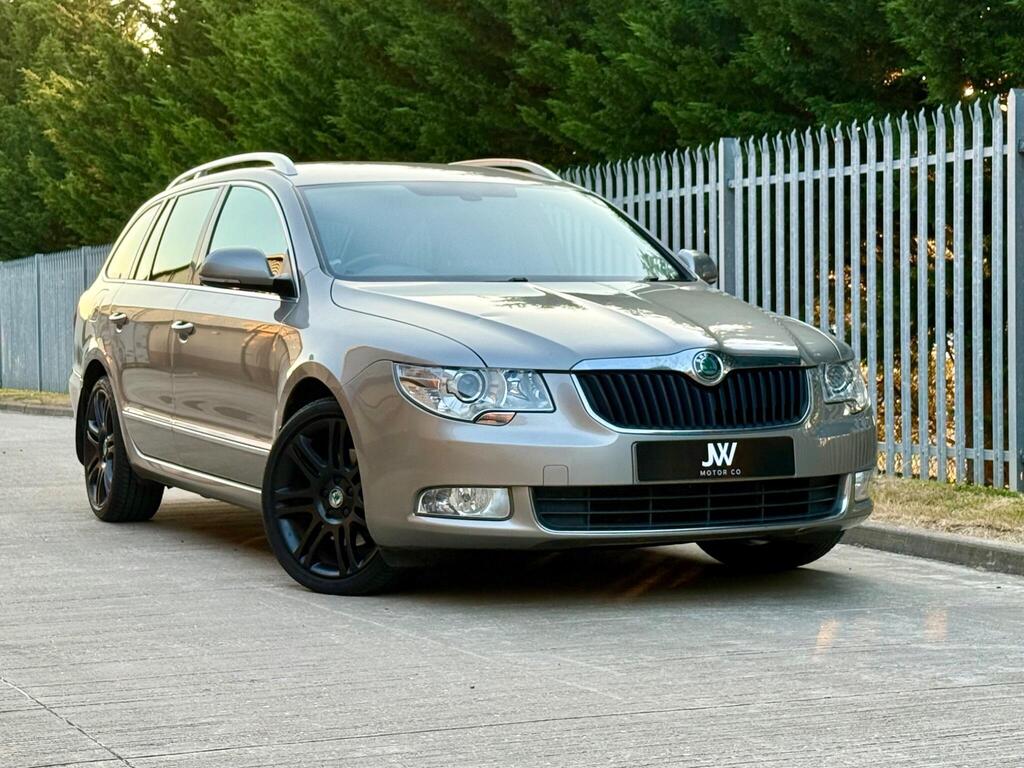 Skoda Superb Estate 2.0 TDI Elegance Euro 5 5dr