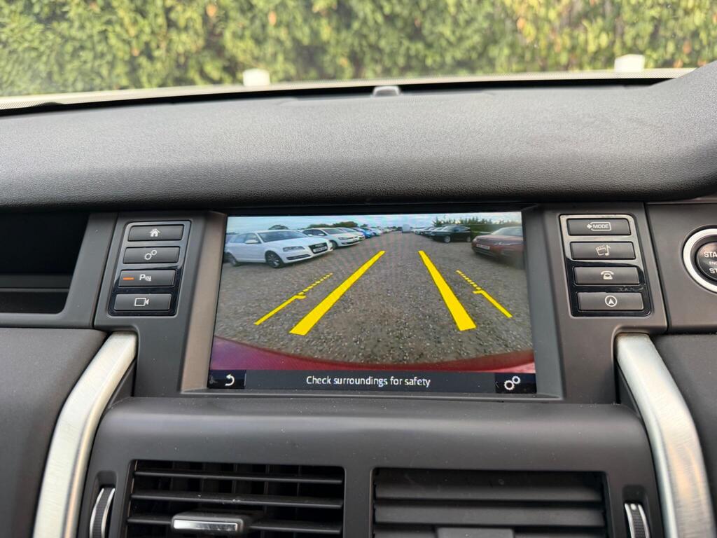 2018 Land Rover Discovery Sport thumbnail 30