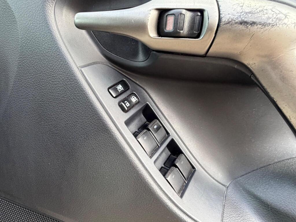 2010 Toyota Verso thumbnail 27