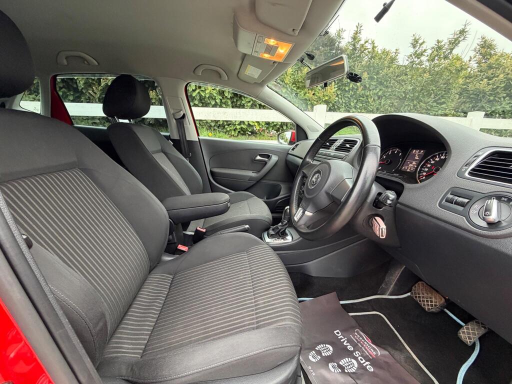 2012 Volkswagen Polo thumbnail 18