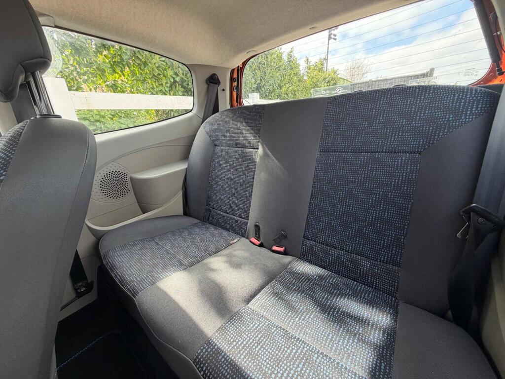 2010 Renault Twingo thumbnail 17