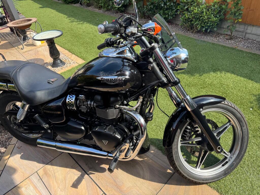 Triumph Speedmaster 865