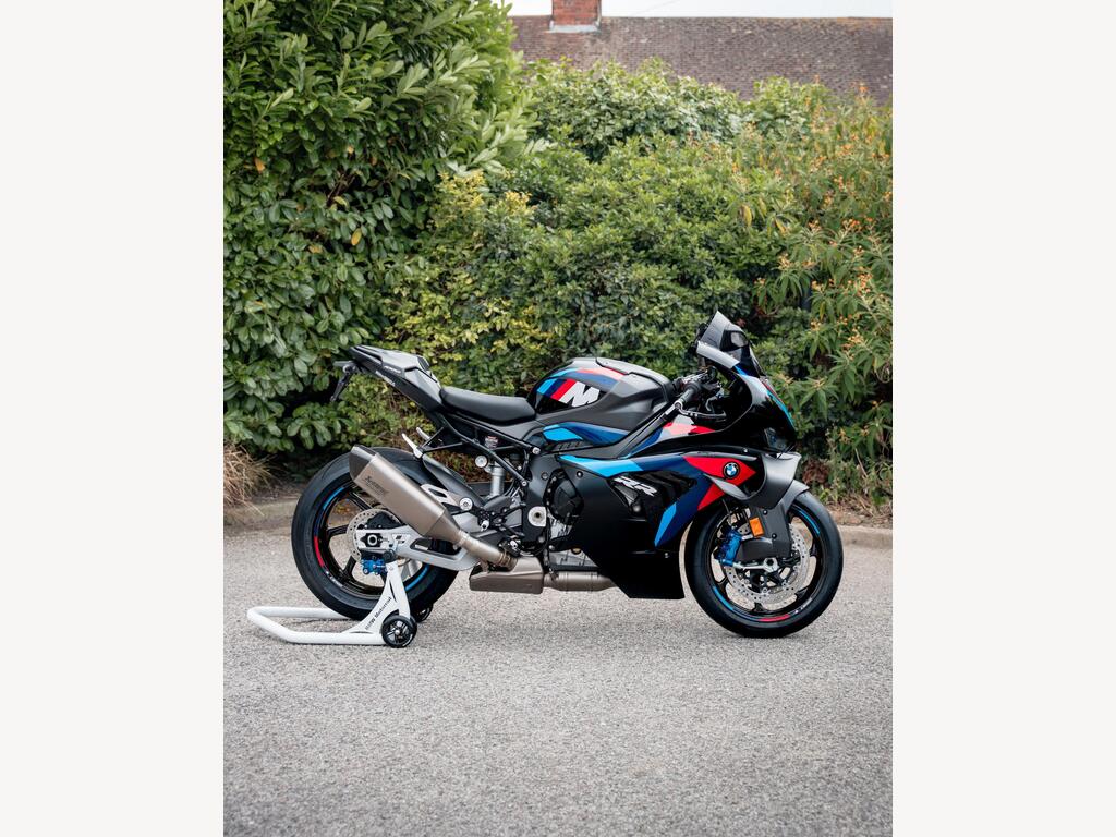 BMW M 1000 RR