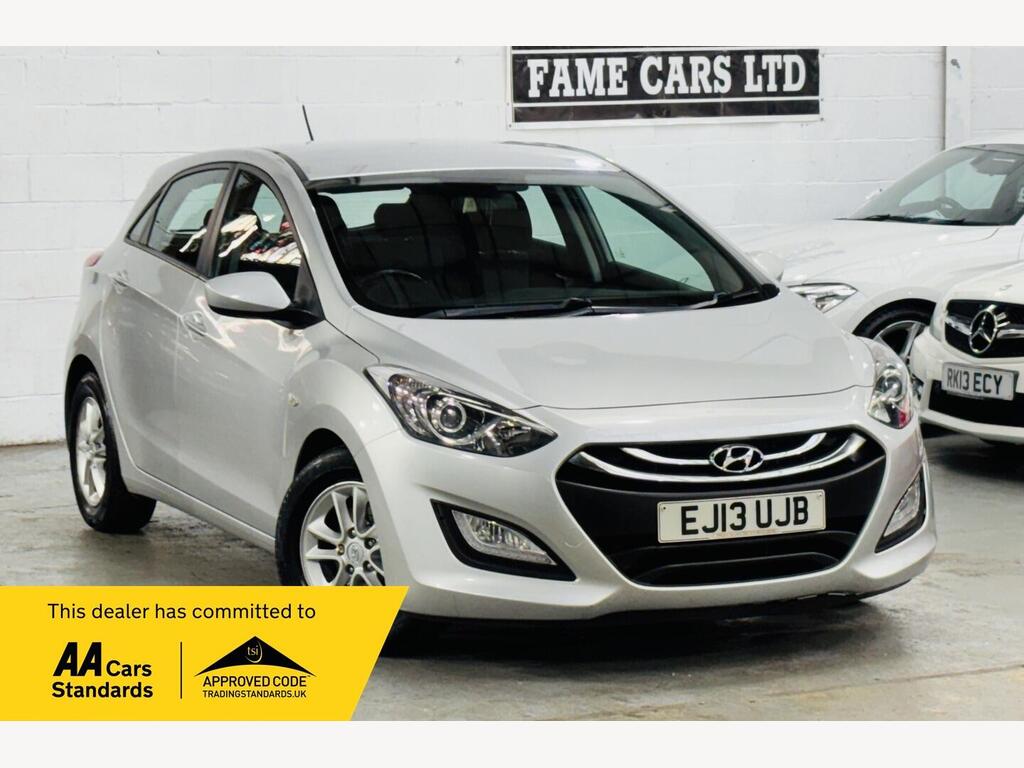 Hyundai i30 Hatchback 1.6 CRDi Active Auto Euro 5 5dr