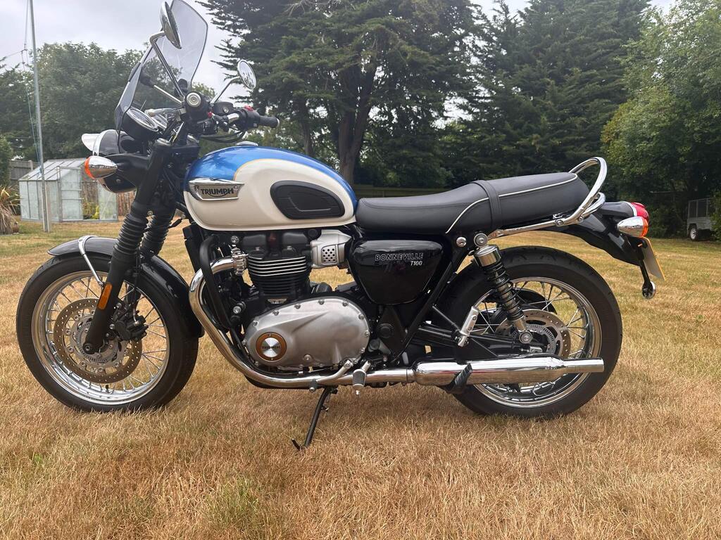 Triumph Bonneville T100