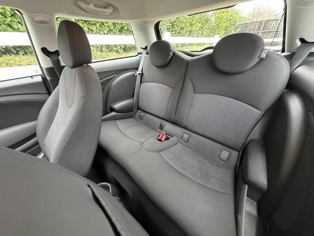 2007 MINI Hatch thumbnail 20