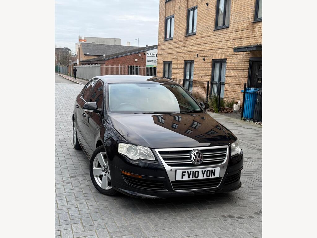 Volkswagen Passat Saloon 2.0 TDI R-Line DSG Euro 5 4dr