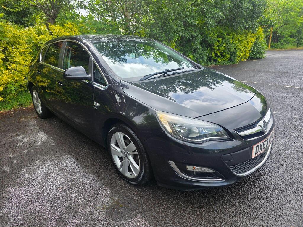 Vauxhall Astra Hatchback 1.4T 16v SRi Euro 5 5dr
