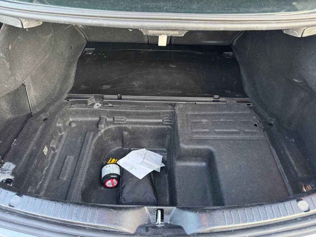 Mercedes-Benz C Class 2.1 C220d AMG Line (Premium Plus) G-Tronic+ Euro 6 (s/s) 2dr thumbnail 37