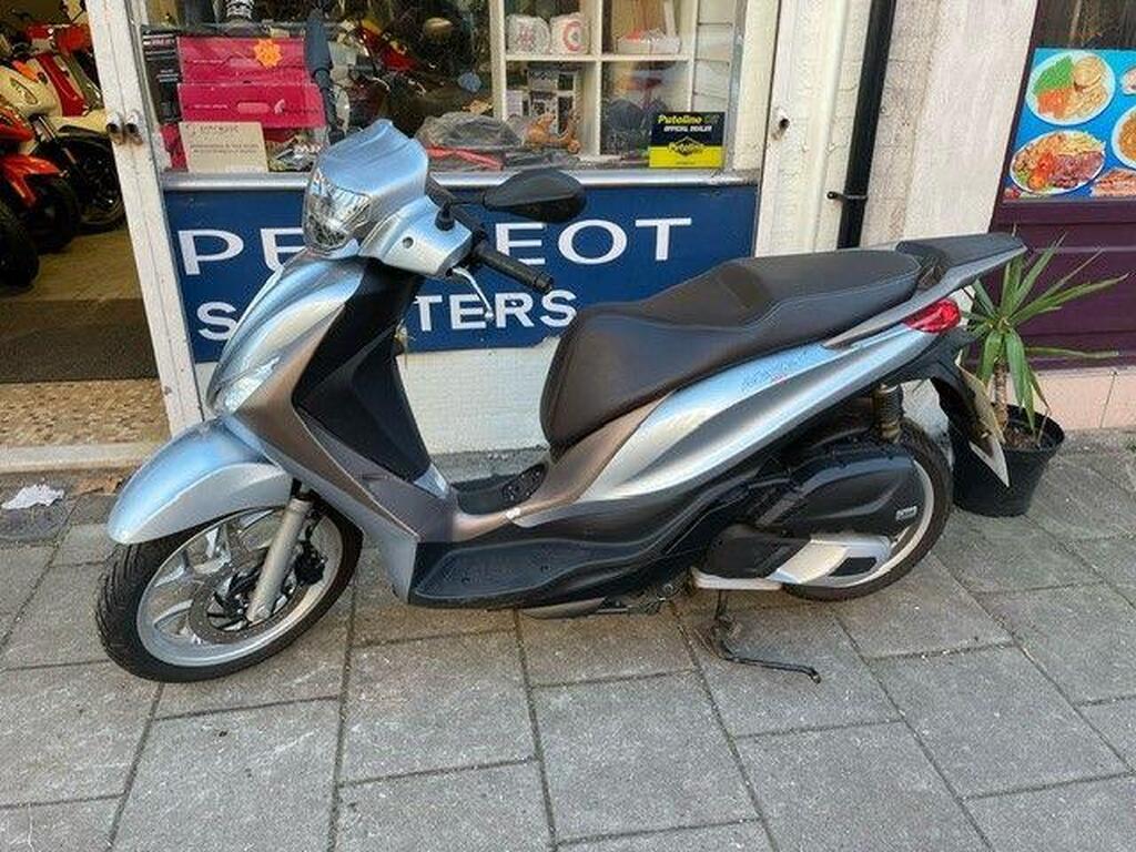 Piaggio Medley 125