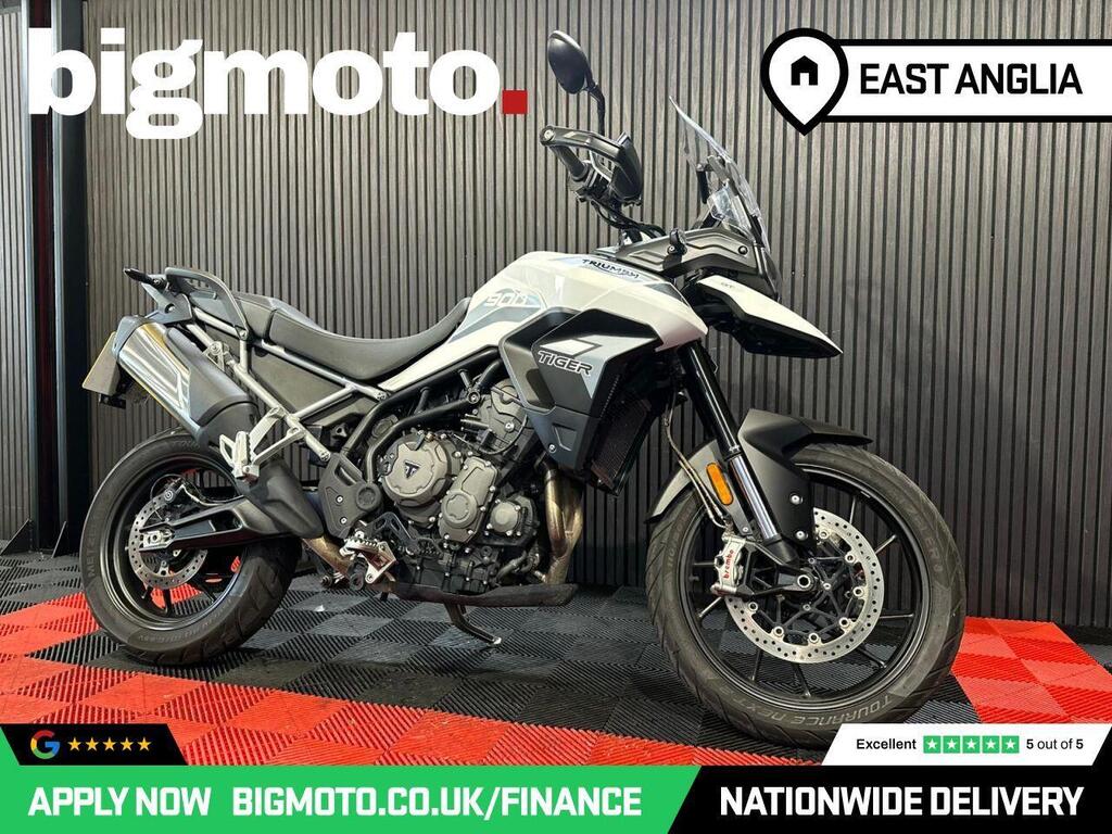 Triumph Tiger 900