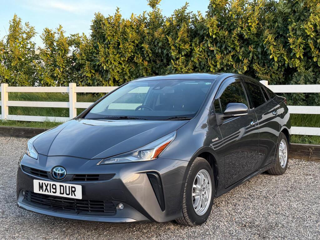 2019 Toyota Prius thumbnail 8