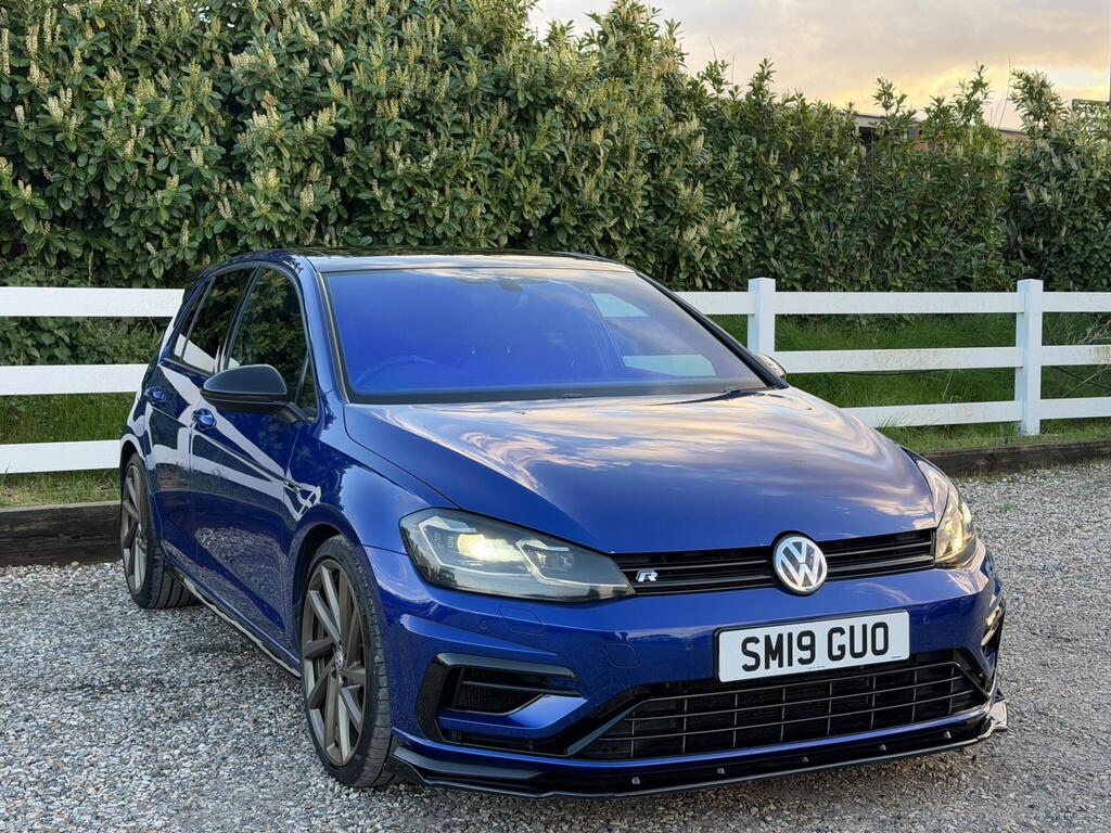 2019 Volkswagen Golf thumbnail 3