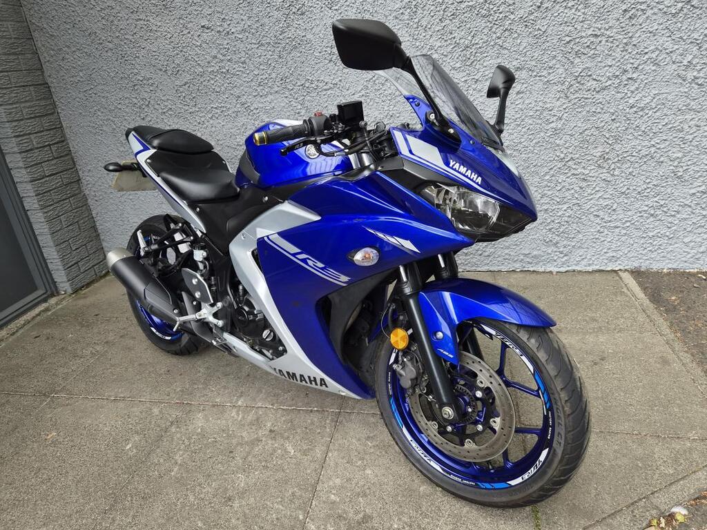 Yamaha R3