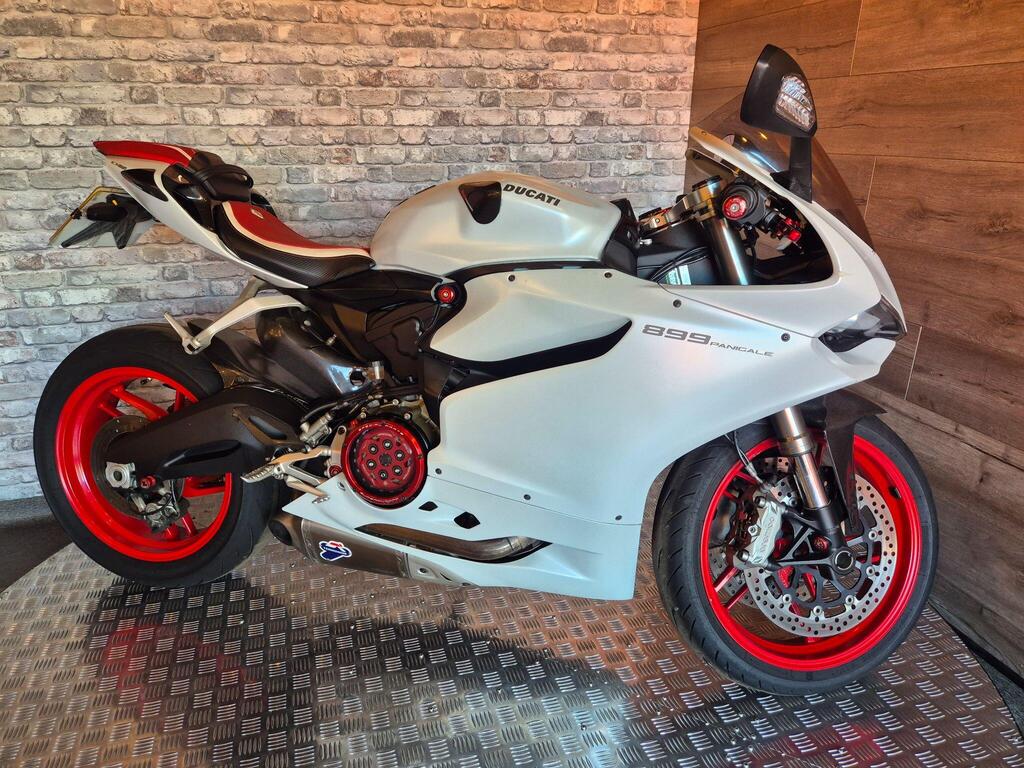 Ducati 899 Panigale Super Sports 899