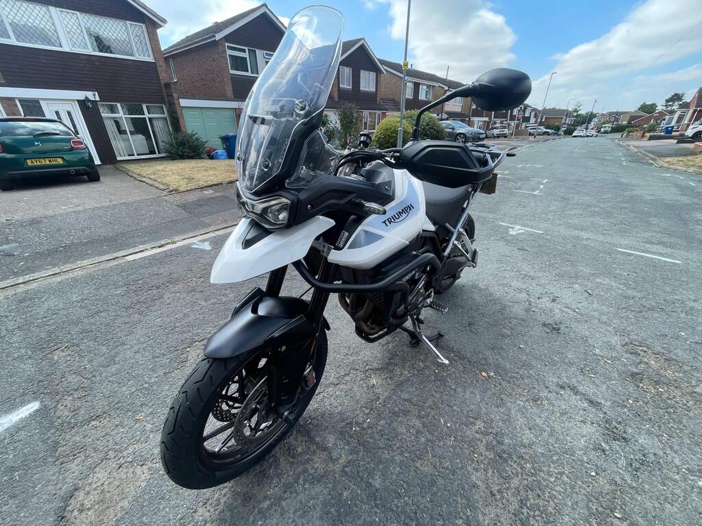 Triumph Tiger 900